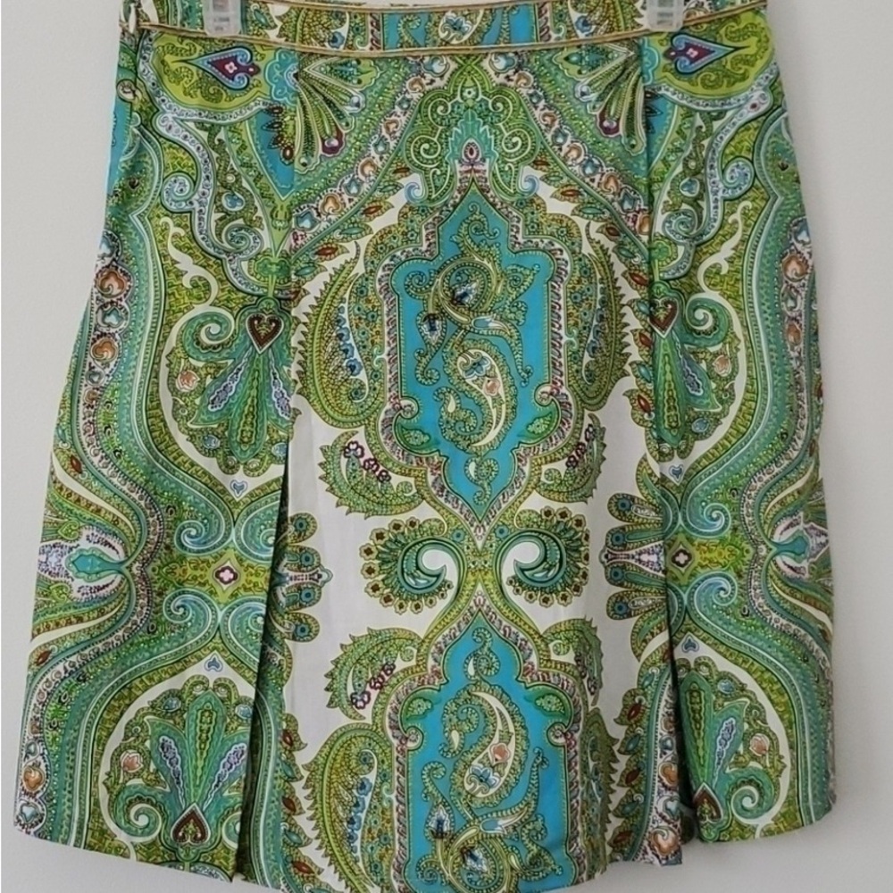 Elegant Paisley A-Line Skirt in Green and Blue